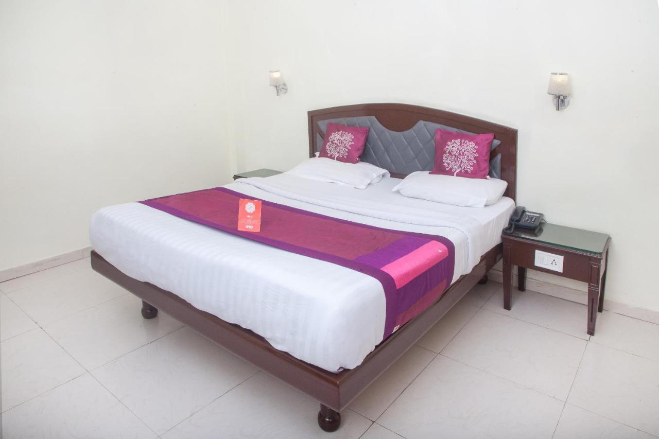OYO 12357 Hotel Nilgiris Inn Ooty Buitenkant foto